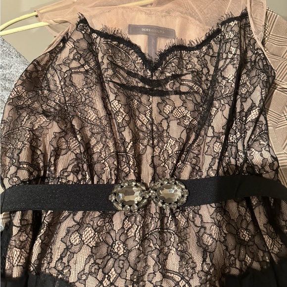 BCBG Max Azria Black Combo Tulle Lace Dress With Belt Sz L - Picture 3 of 8